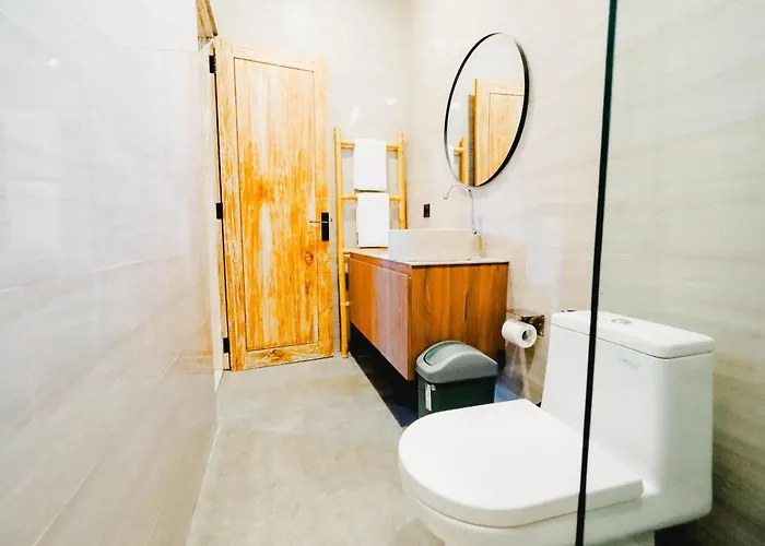 بيت ضيافة Queenara Local House بادونج