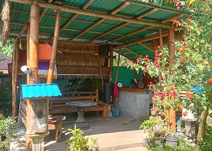Queenara Local House بادونج