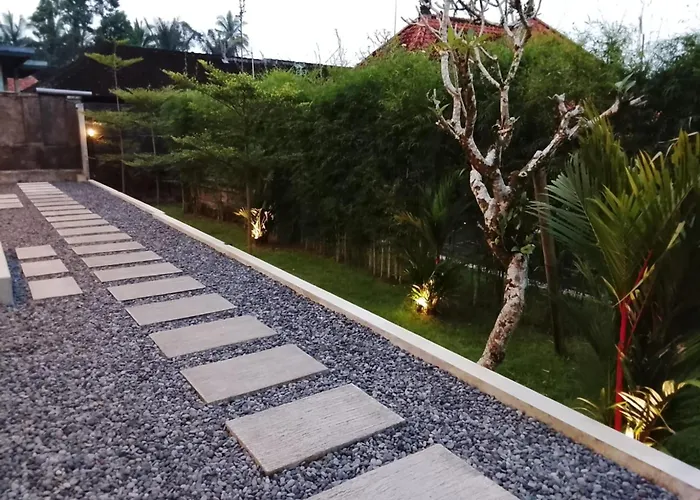 Queenara Local House بيت ضيافة 3*